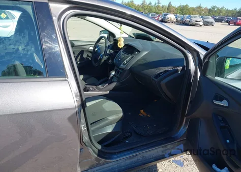 2014 Ford Focus Se from USA, damaged, VIN 1FADP3K22EL424739